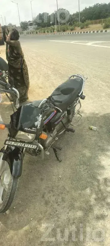 Hero Splendor 2018 Bike 2nd Owner - બાઇક્સ - રણાવાવ - Image 5