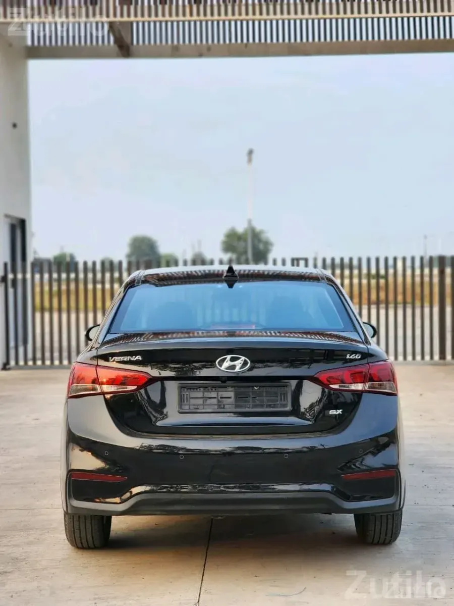 2019 Hyundai Verna SX 1.6 O Diesel - કાર - રાજકોટ શહેર - Image 4