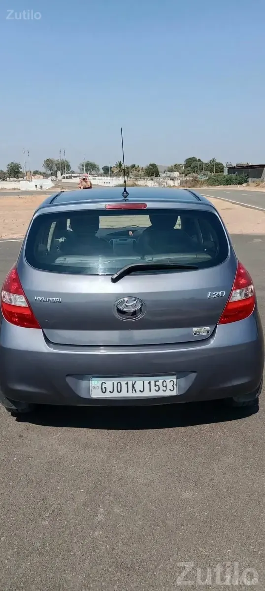 Hyundai i20 Asta Top Model, Clean Interior - Cars - Jasdan - Image 3