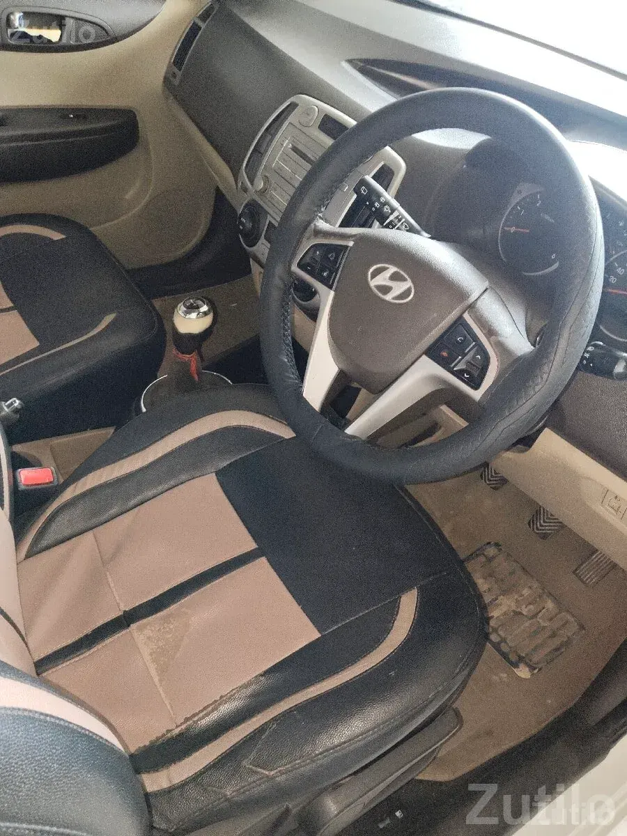 2011 Hyundai i20 White Car - કાર - મોઢવાડા - Image 3