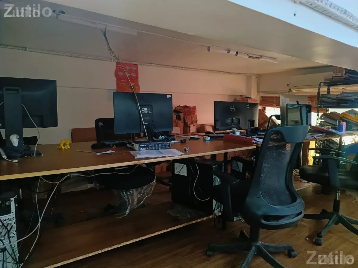 Office tables - Office Furniture - Ahmedabad City - Image 2