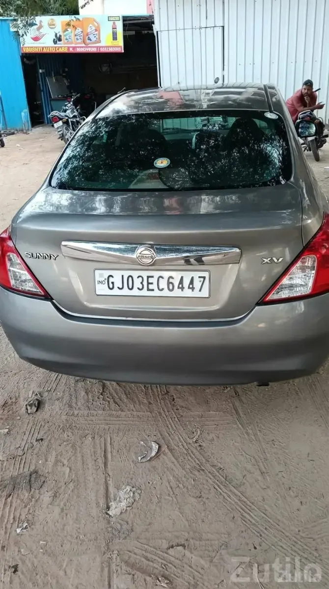 Nissan Sunny 2013 Diesel – Grey Sedan - Cars - Ahmedabad City - Image 3