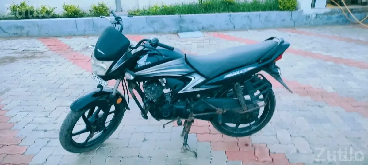 Honda Dream Yuga Bike with New Tyres - Bikes - Jasdan - Image 4
