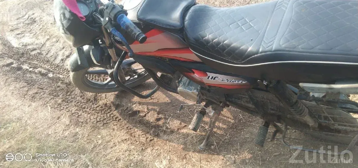 CD Deluxe 2023 One Owner Motorcycle - Bikes - Jamjodhpur - Image 3