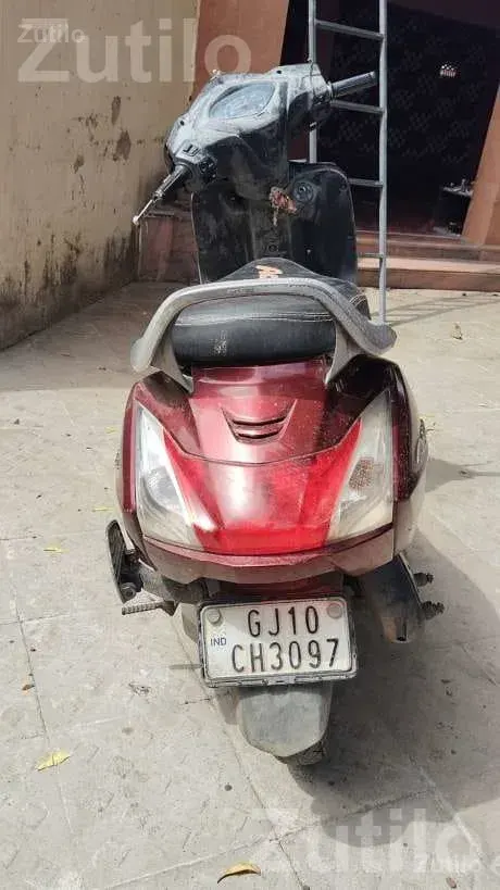 2015 Honda Activa Scooter, One Owner - બાઇક્સ - મોઢવાડા - Image 2