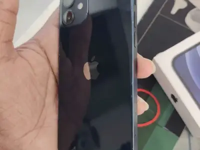 Apple iPhone 12 128GB Black – Great Condition Apple iPhone 12 128GB Black – Great Condition
