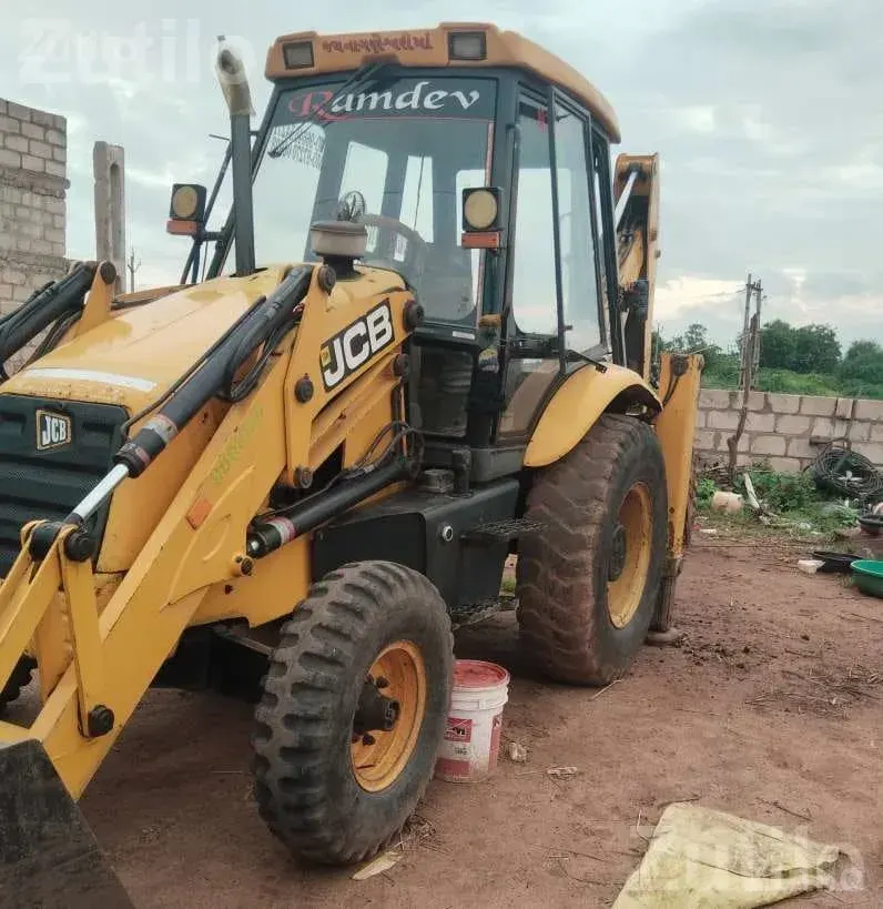 JCB Backhoe Loader 2011 Model - બાંધકામના વાહનો - ધ્રાંગધ્રા - Image 2