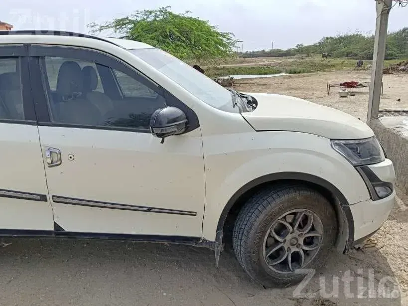 2018 Mahindra XUV500 Diesel SUV - Cars - Dwarka - Image 2