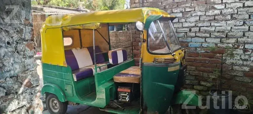 2016 CNG Auto Rickshaw 2 Stroke - Auto Rickshaws - Daskroi - Image 2