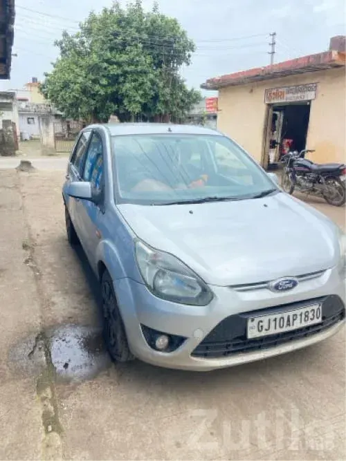 Ford Figo 2011 Silver Hatchback - Cars - Bhanvad - Image 3