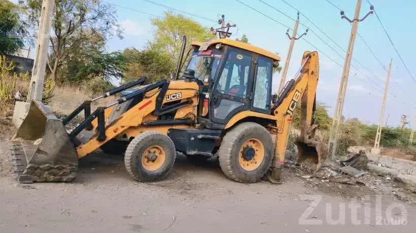 2017 JCB Backhoe Loader with Active Insurance - બાંધકામના વાહનો - મહેસાણા શહેર - Image 2