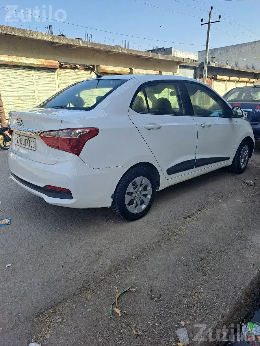 Hyundai Xcent 2017 Diesel First Owner - Cars - Upleta - Image 2