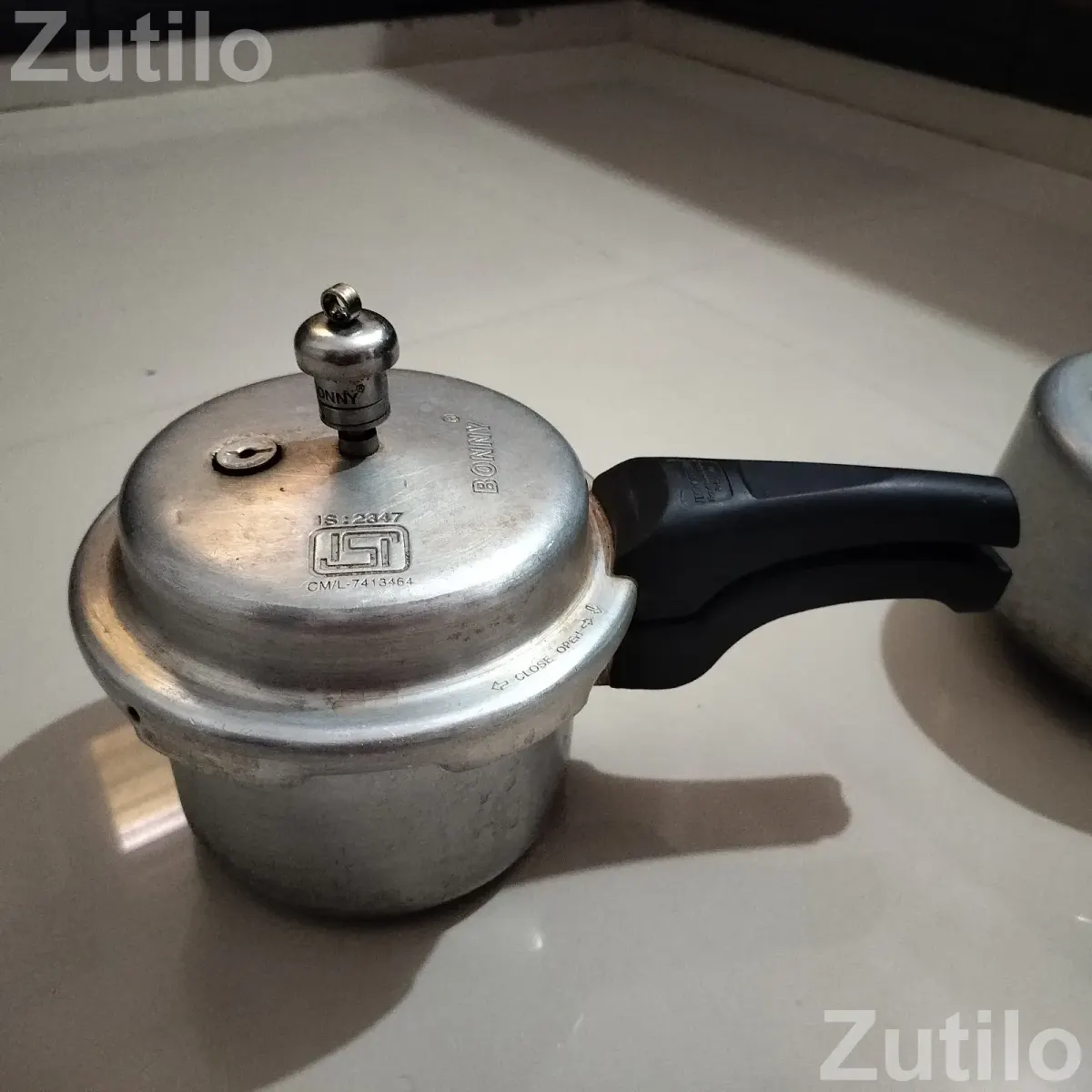 Pressure cookers - Other Home Appliances - Vadodara City - Image 3
