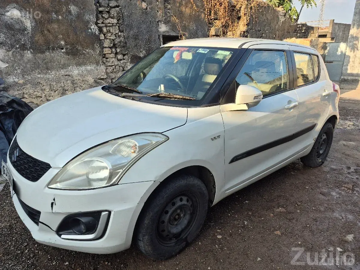 Maruti Suzuki Swift VXI 2015 Petrol Car - કાર - જામજોધપુર - Image 3