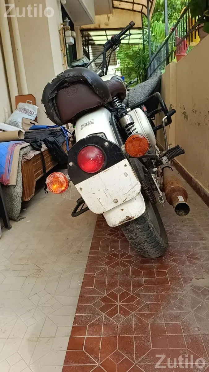 Royal Enfield Classic 350 - Bikes - Ahmedabad City - Image 4