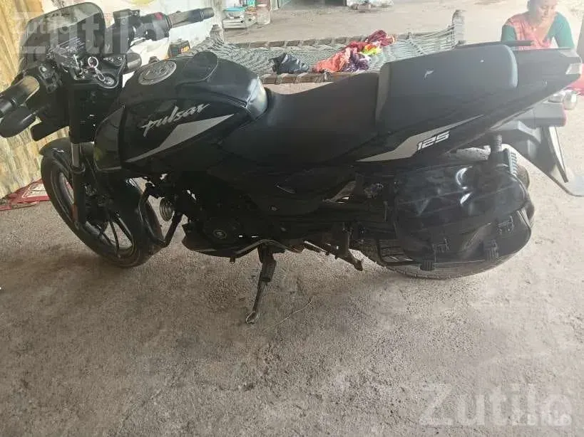 Bajaj Pulsar 125 Black Model 2024 - Bikes - Surendranagar City - Image 2