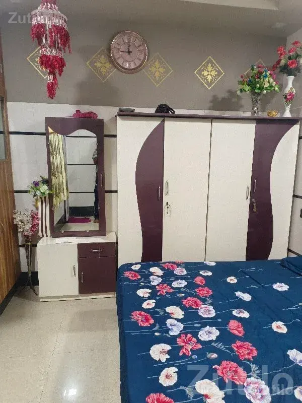 Double Bed with Wardrobe Set for Sale - Beds & Mattresses - Mangrol - Image 2