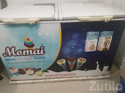 Momai Ice Cream Deep Freezer in Good Condition Momai Ice Cream Deep Freezer in Good Condition