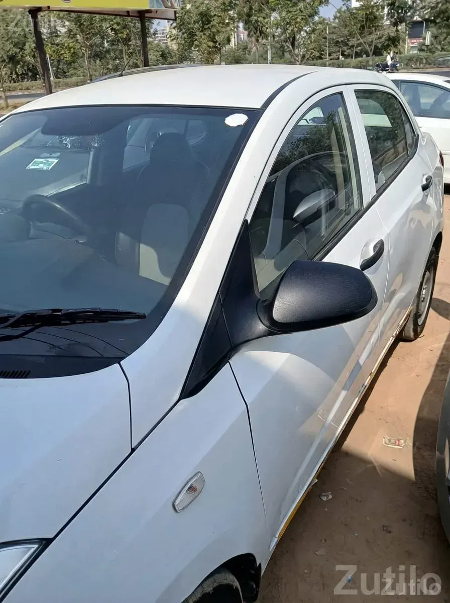 Hyundai Grand i10 White Taxi Variant - Cars - Ahmedabad City - Image 3