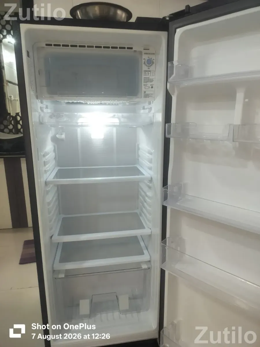 Samsung Refrigerator - Refrigerators - Kamrej - Image 4