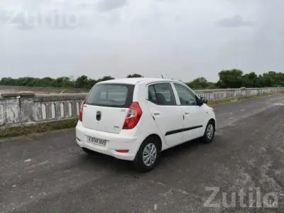 Hyundai i10 2015 Petrol CNG White Car