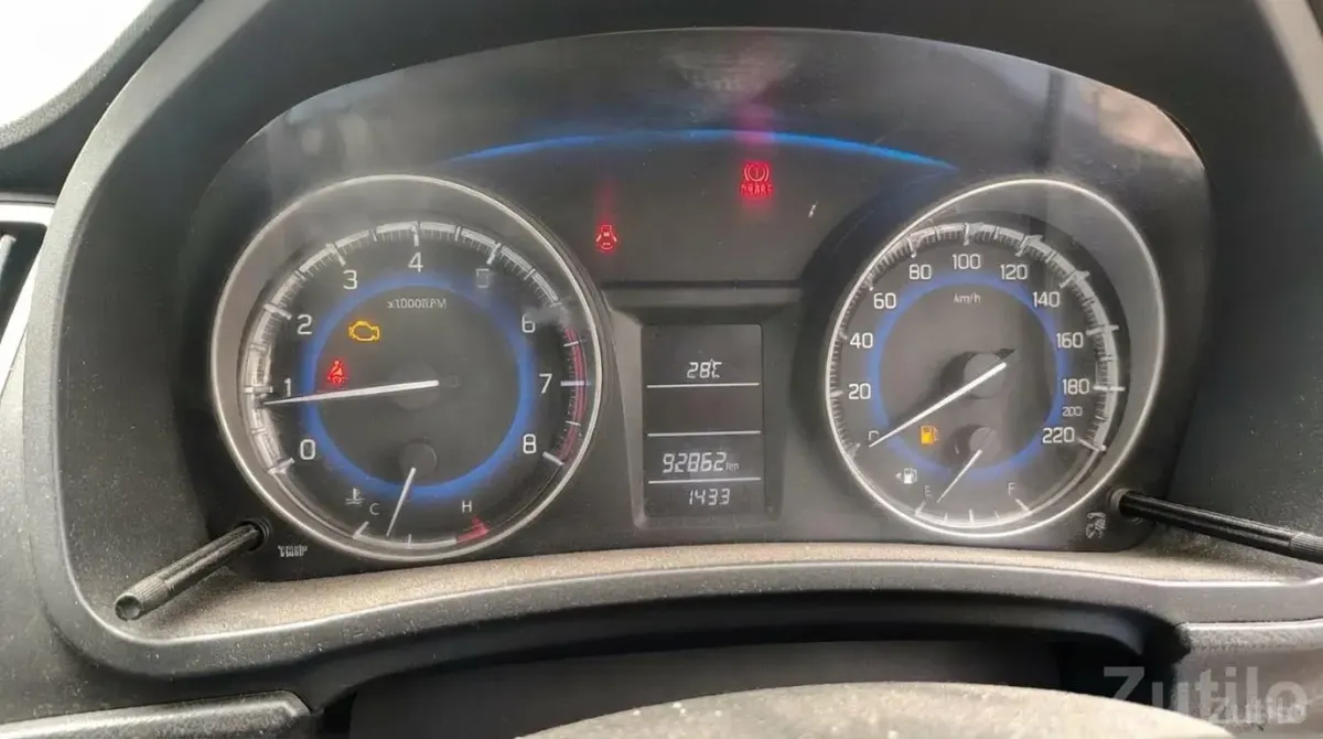 Used Maruti Baleno Grey Hatchback - કાર - સુરત શહેર - Image 2