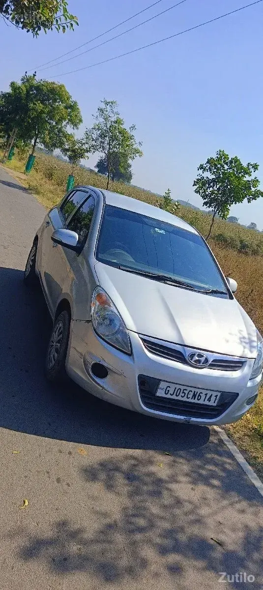 i20 - કાર - ગાંધીનગર શહેર - Image 2