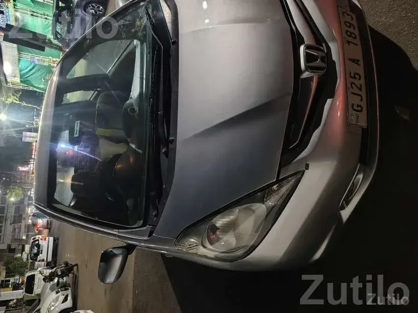 Honda Jazz 2010 Petrol CNG Hatchback - કાર - રાજકોટ શહેર - Image 3