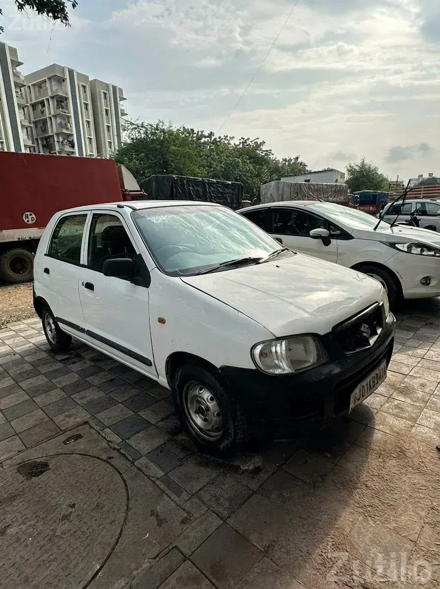 Maruti Alto 2010 CNG – White Hatchback - કાર - અમદાવાદ શહેર - Image 3