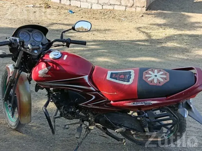 Honda Dream Yuga Bike Model 2014 - બાઇક્સ - મહુવા - Image 4