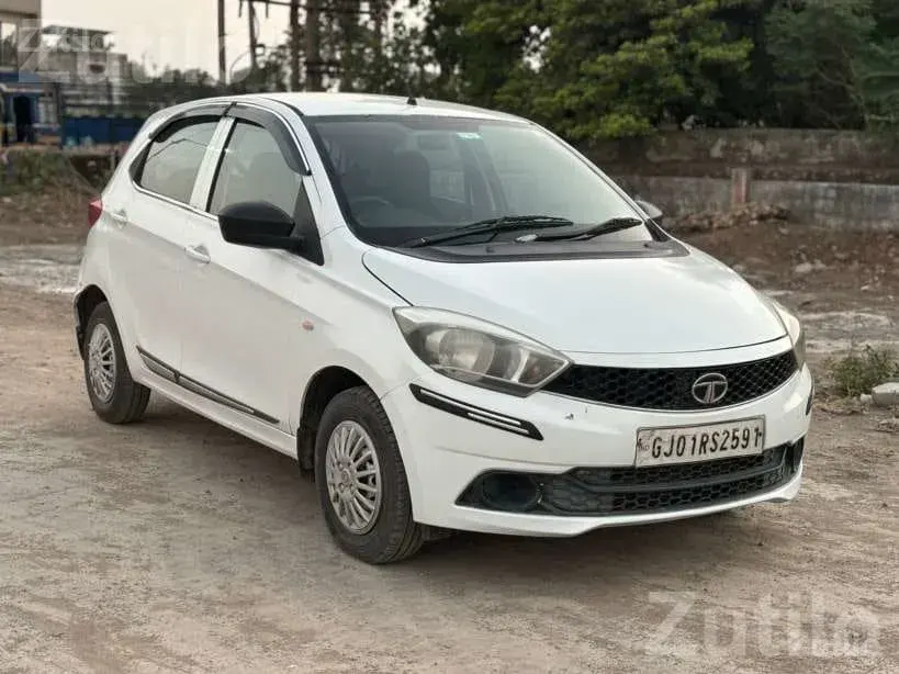 2017 Tata Tiago Diesel Hatchback - કાર - જુનાગઢ - Image 3