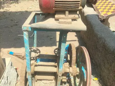 Used Electric Ice Crushing Machine Set Used Electric Ice Crushing Machine Set