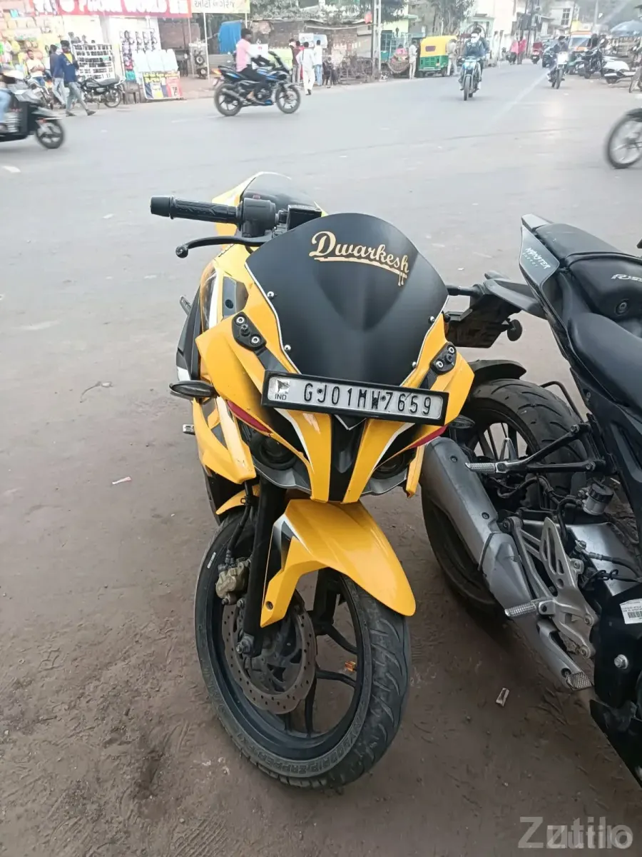 2017 Bajaj Pulsar RS200 Yellow Bike - બાઇક્સ - કલોલ - Image 3