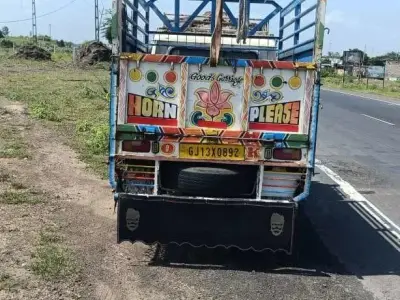 2012 Goods Carrier Truck Full Condition 2012 Goods Carrier Truck Full Condition