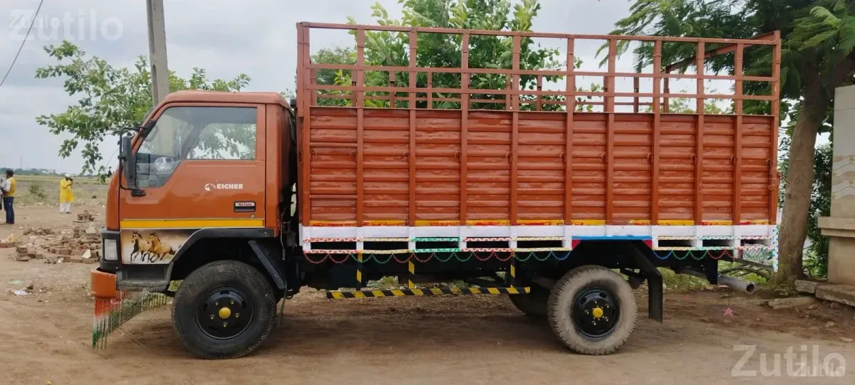 2012 Eicher Goods Carrier Truck - ટ્રક અને લોરી - ધોળકા - Image 4