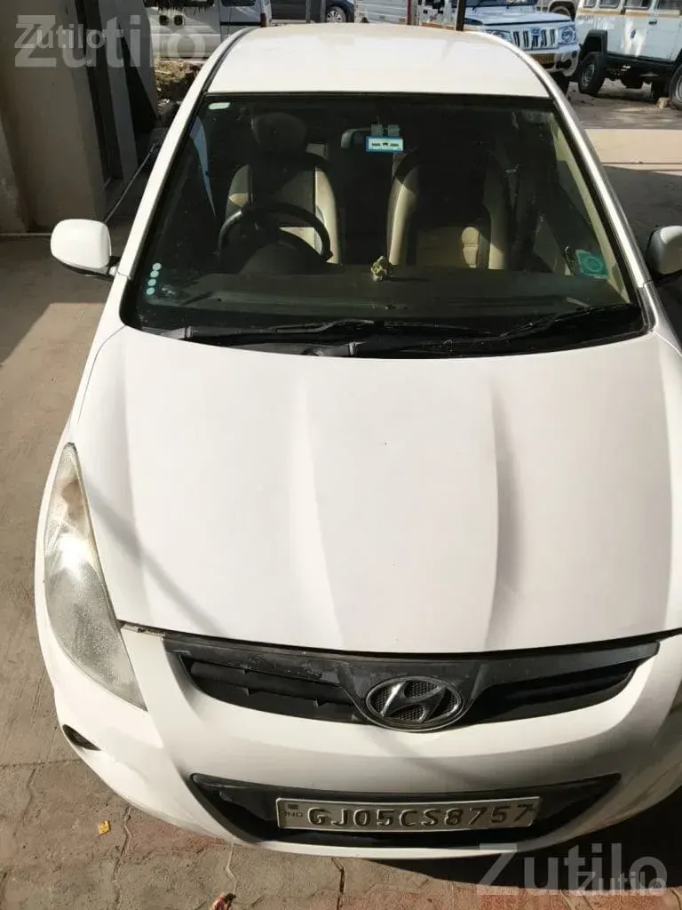 Hyundai i20 2011 Petrol 2nd Owner - Cars - Palanpur - Image 4