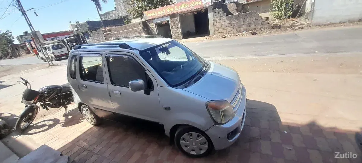 વેચવાની છે - Cars - Bhanvad - Image 2