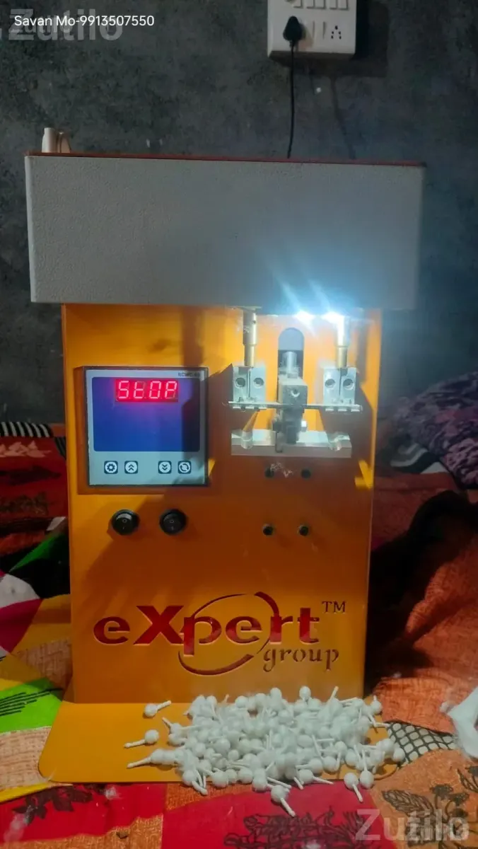 Plastic Rivet Making Machine with Digital Panel - મશીનરી - માંડવી - Image 1