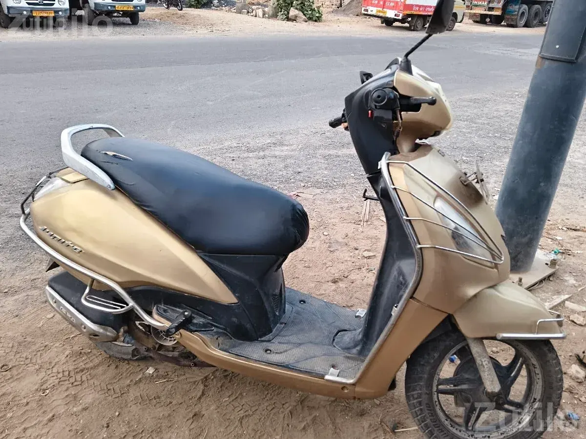 TVS Jupiter 2018 Scooter with Complete Documents - બાઇક્સ - રણાવાવ - Image 3