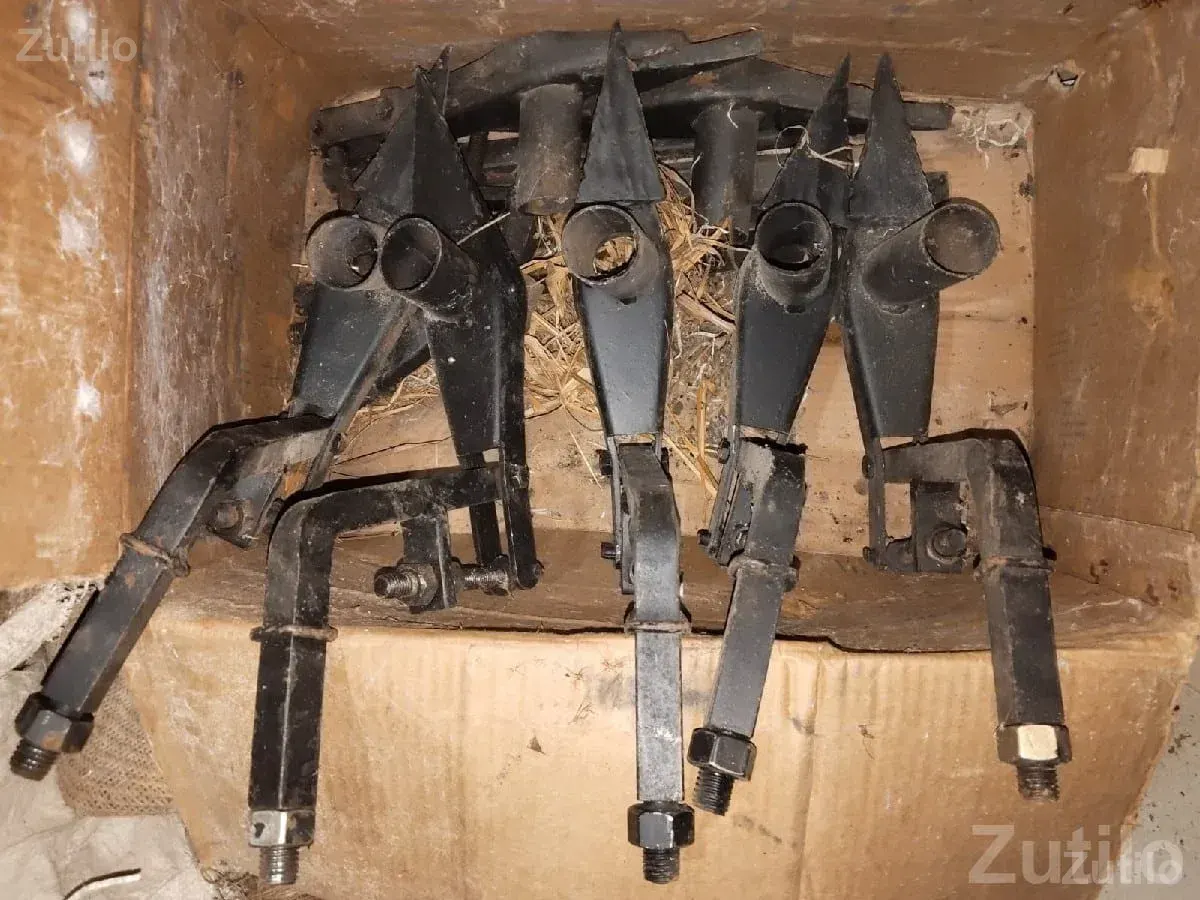 Yellow Metal Construction Support Frame - Other Industrial Items - Sutrapada - Image 2