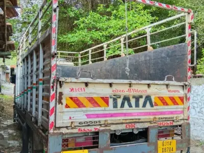 Tata 709 Diesel Goods Truck 2013-14 Tata 709 Diesel Goods Truck 2013-14