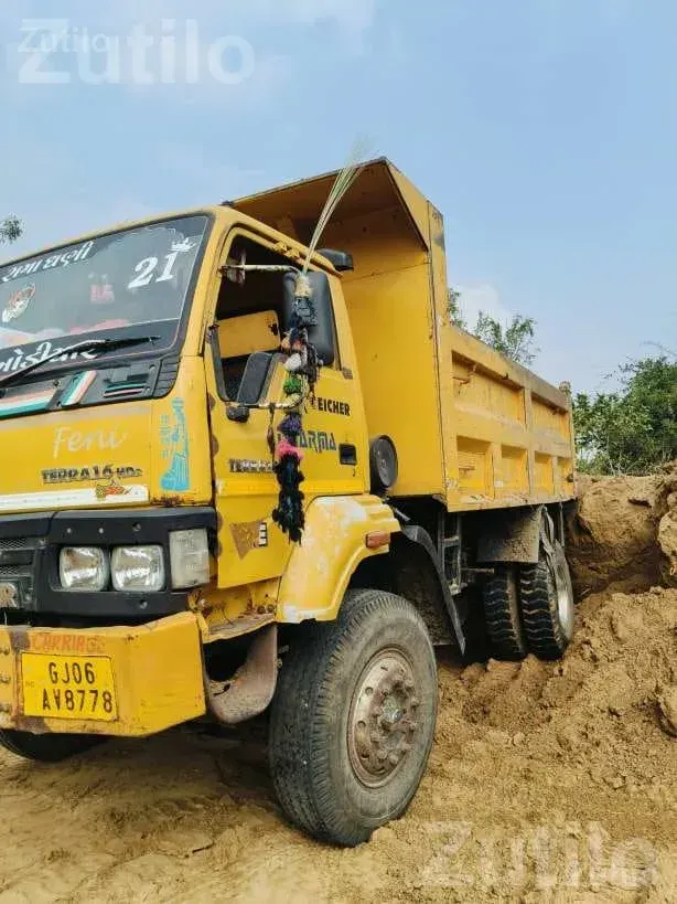Eicher 16 Dumper Truck 2015 Model - Trucks & Lorries - Nadiad - Image 3