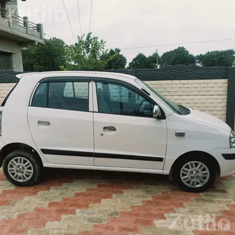 Hyundai Santro 2012 White Hatchback - Cars - Kheralu - Image 4