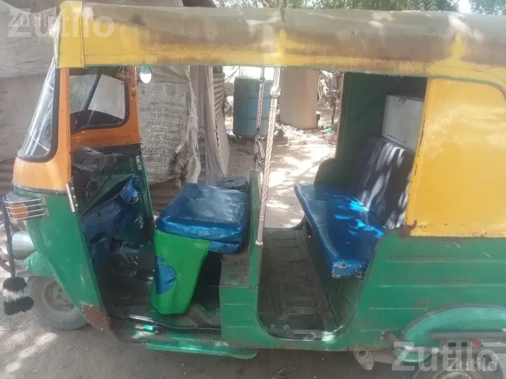 2010 Auto Rickshaw for Sale - Auto Rickshaws - Palanpur - Image 5