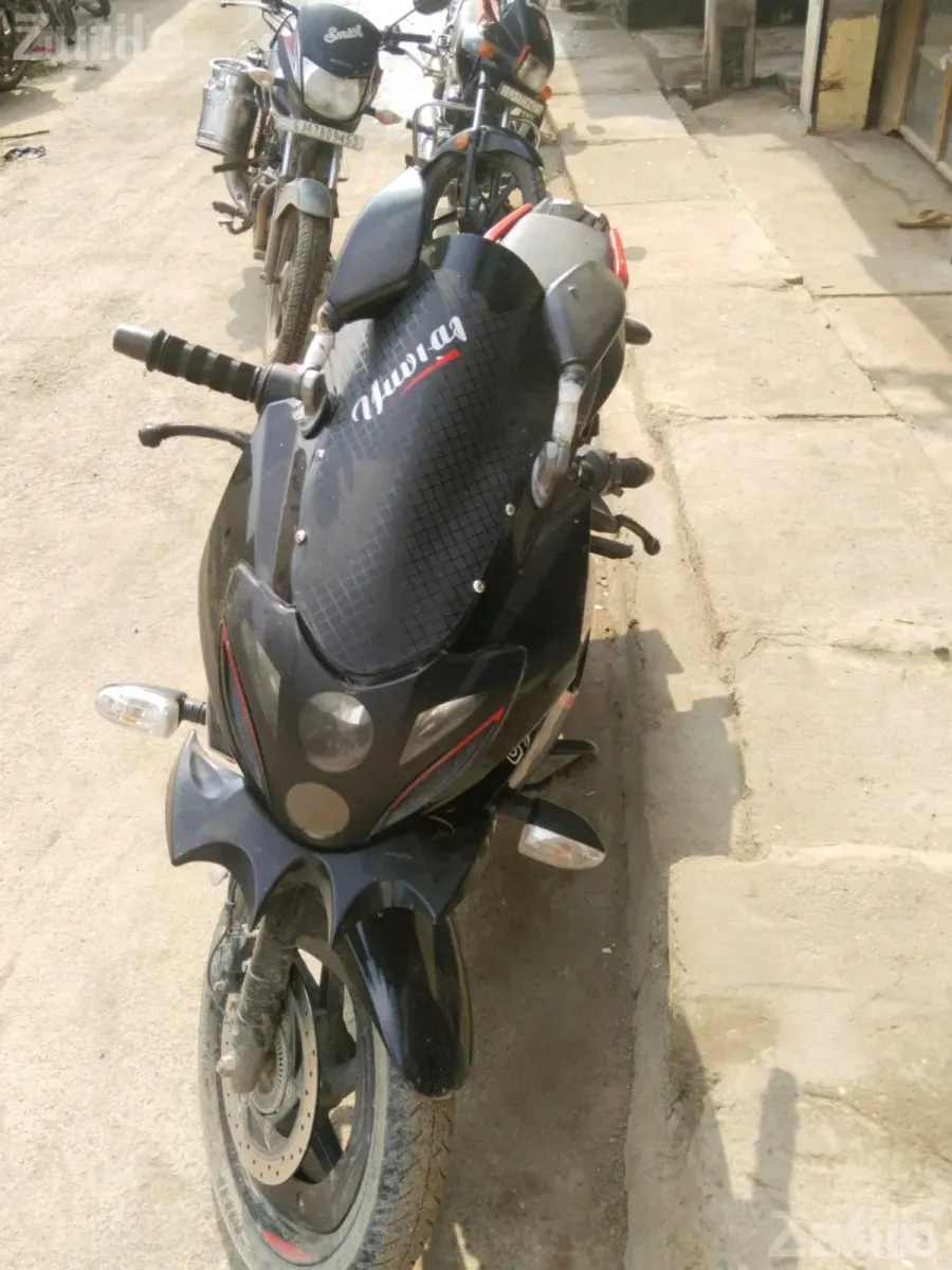 Bajaj Pulsar 180F 2019 Second Owner - Bikes - Godhra - Image 3