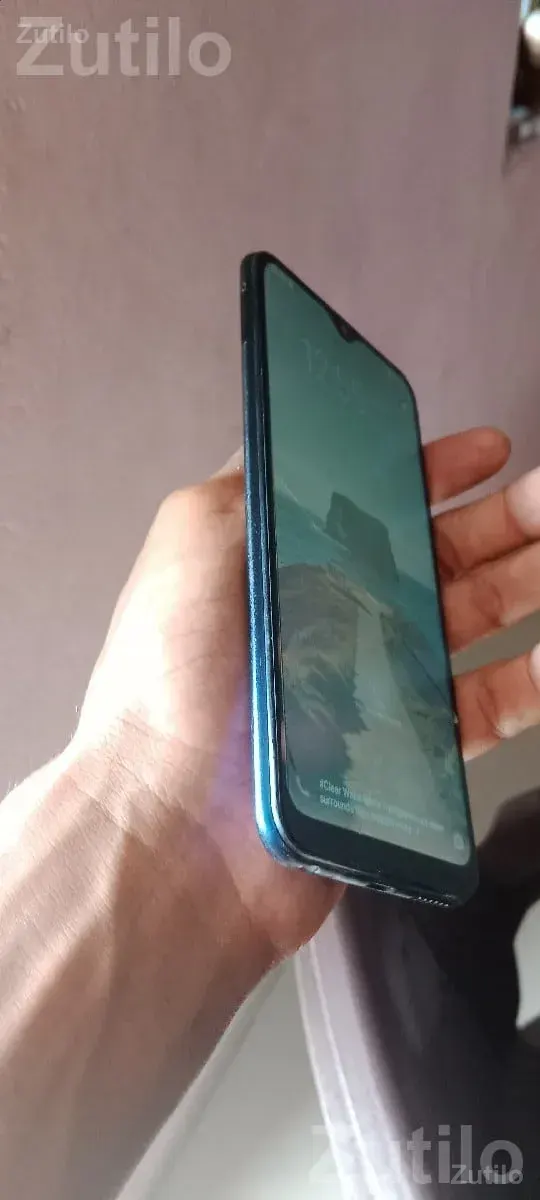 Vivo 1807 4GB 64GB Full Kit Smartphone - મોબાઇલ ફોન - ઊના - Image 3