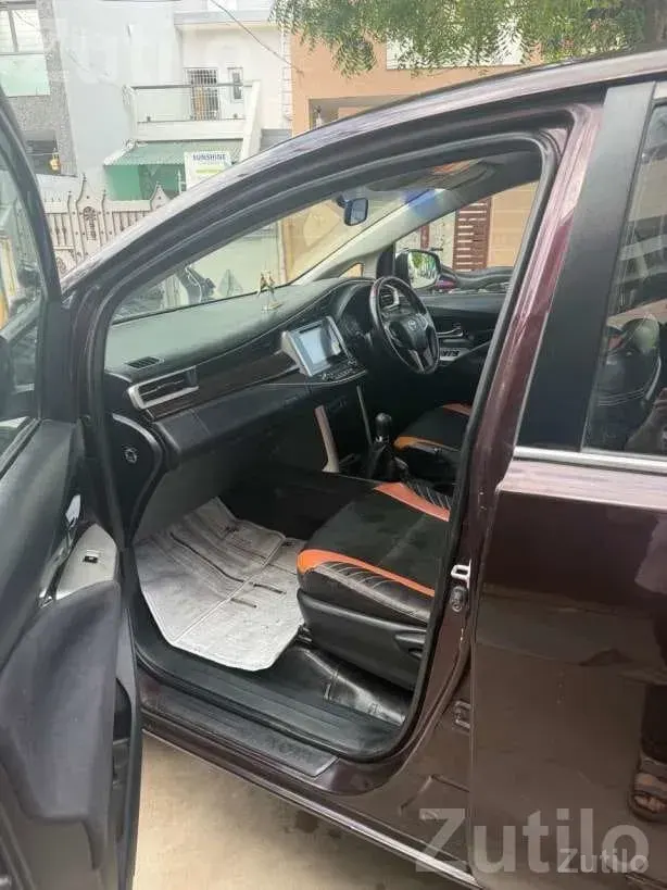 Toyota Innova Crysta V 2016 Single Owner - Cars - Rajkot City - Image 2