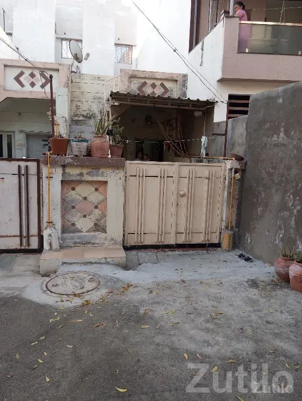 Residential House for Sale in Madhav Residency - ઘર વેચાણ માટે - ગોંડલ - Image 2