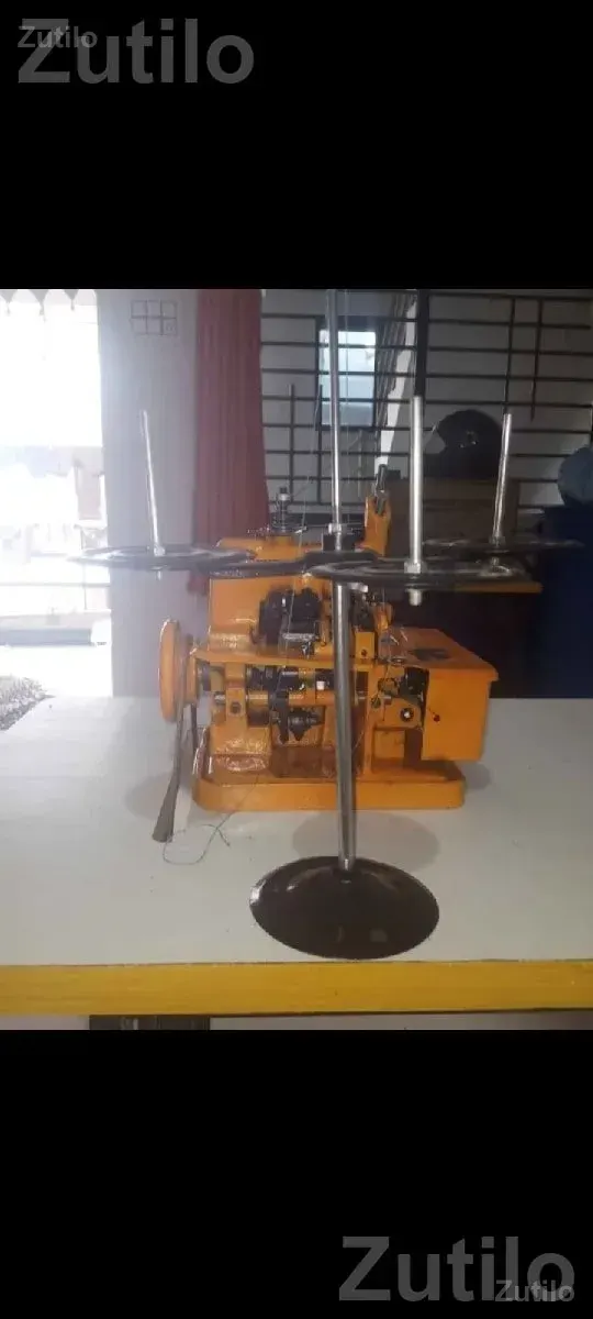 New Box Pack Overlock Sewing Machine with Motor - ટેક્સટાઇલ મશીનરી - જુનાગઢ - Image 2