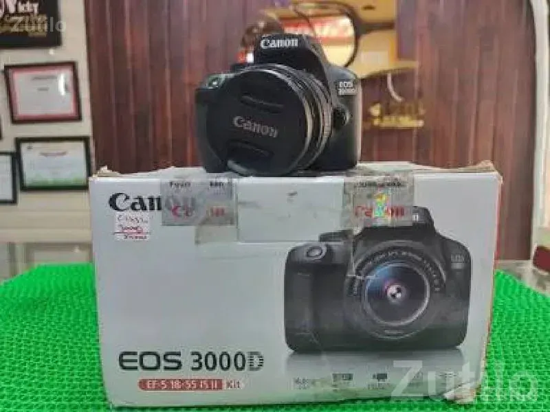 Canon DSLR EOS 3000D with Zoom Lens - Mobile Phones - Upleta - Image 2